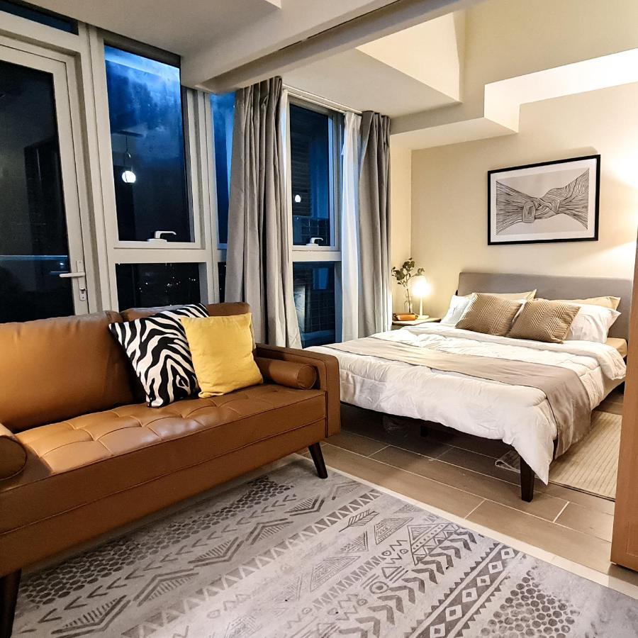 Luxe Bonifacio Global City Taguig Uptown Condo Hotel 1 Bedroom Suite エクステリア 写真