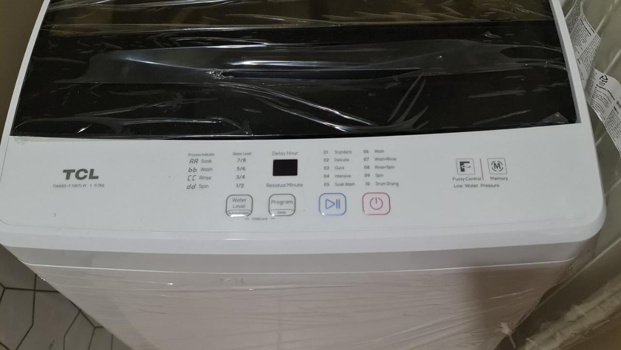 Luxe Bonifacio Global City Taguig Uptown Condo Hotel 1 Bedroom Suite エクステリア 写真