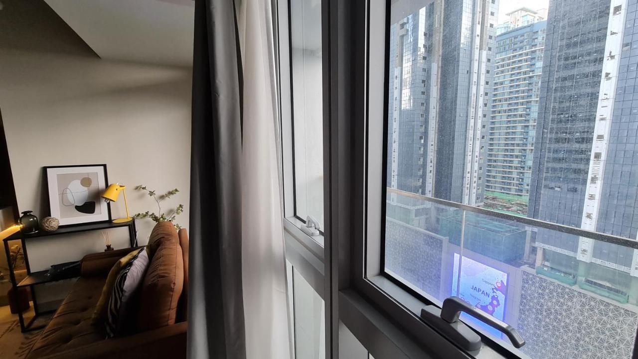 Luxe Bonifacio Global City Taguig Uptown Condo Hotel 1 Bedroom Suite エクステリア 写真