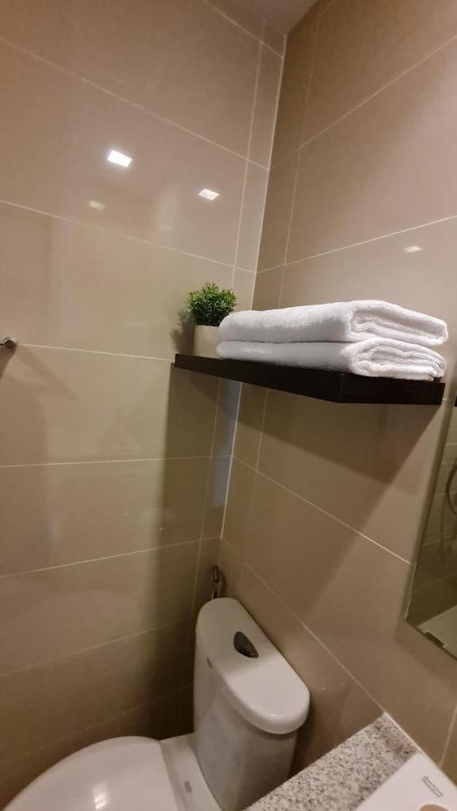 Luxe Bonifacio Global City Taguig Uptown Condo Hotel 1 Bedroom Suite エクステリア 写真